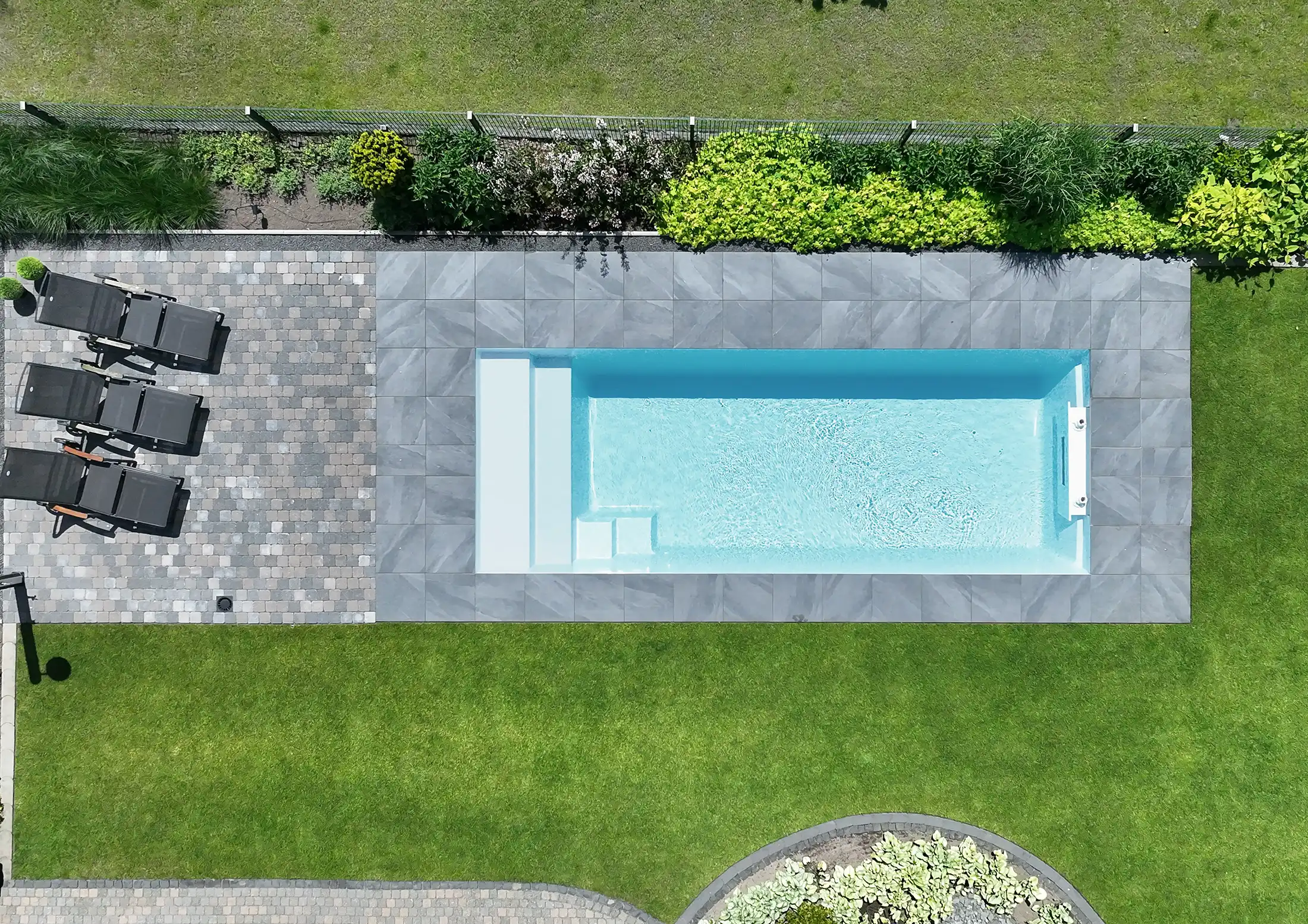 EasypoolXL_Drone_TopView_02_Mallorca_Blau